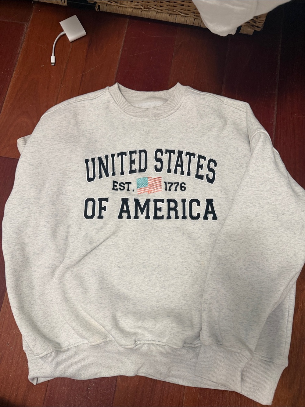 Gray 'United States of America' Crewneck Sweatshirt
